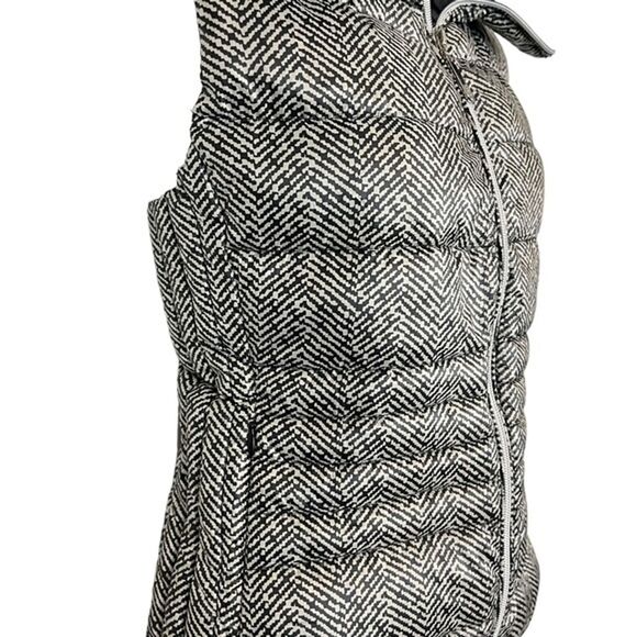 Vince Camuto Women's Down Puffer Vest Herringbone Pattern Full Zip Jacket sz S - Picture 7 of 12